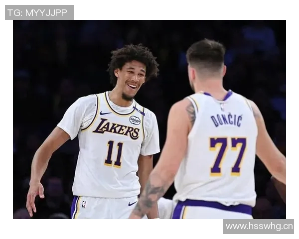 两极反转！湖人第三节砍下38分，只比上半场得分少3分